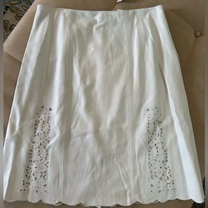 Lillie Rubin lambskin laser cut lined skirt NWT MSRP $248 soft!